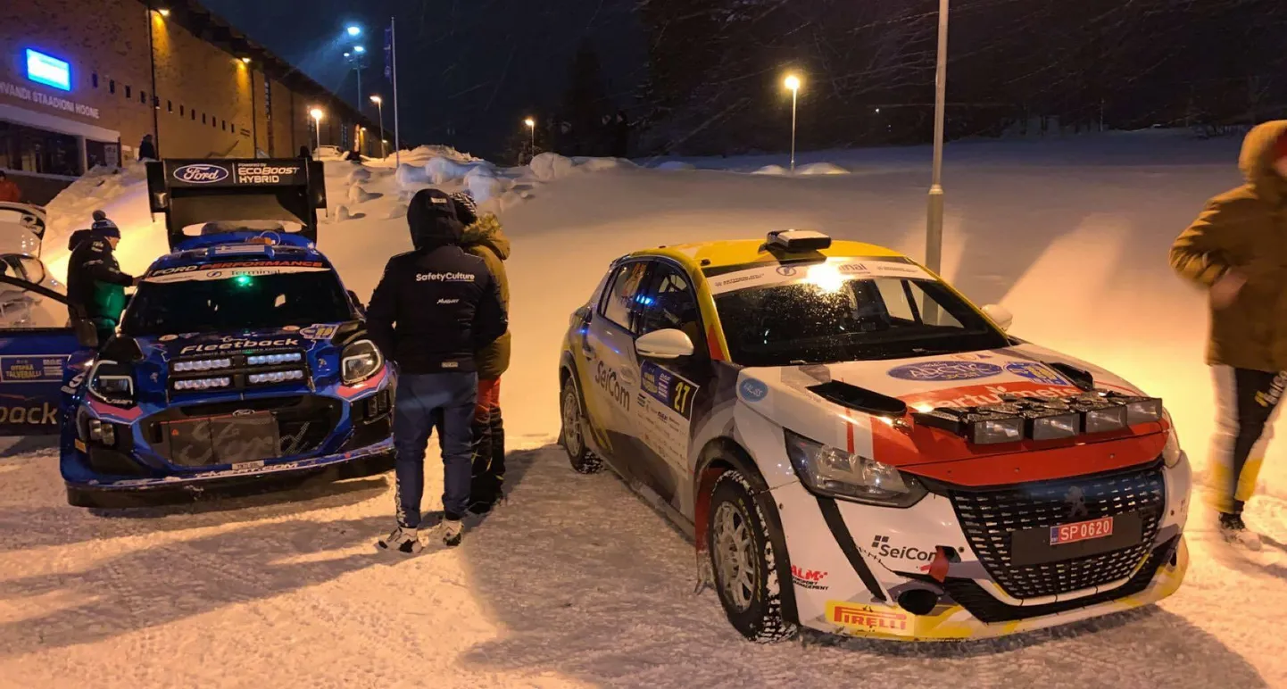 Karl Markus Sei ja Martin Leotoots (nende võistlusauto on paremal) on sel talvel ralliradadel näidanud head minekut. Kui Otepää talverallil olid nad omas klassis neljandad, siis Lätis juba teised.