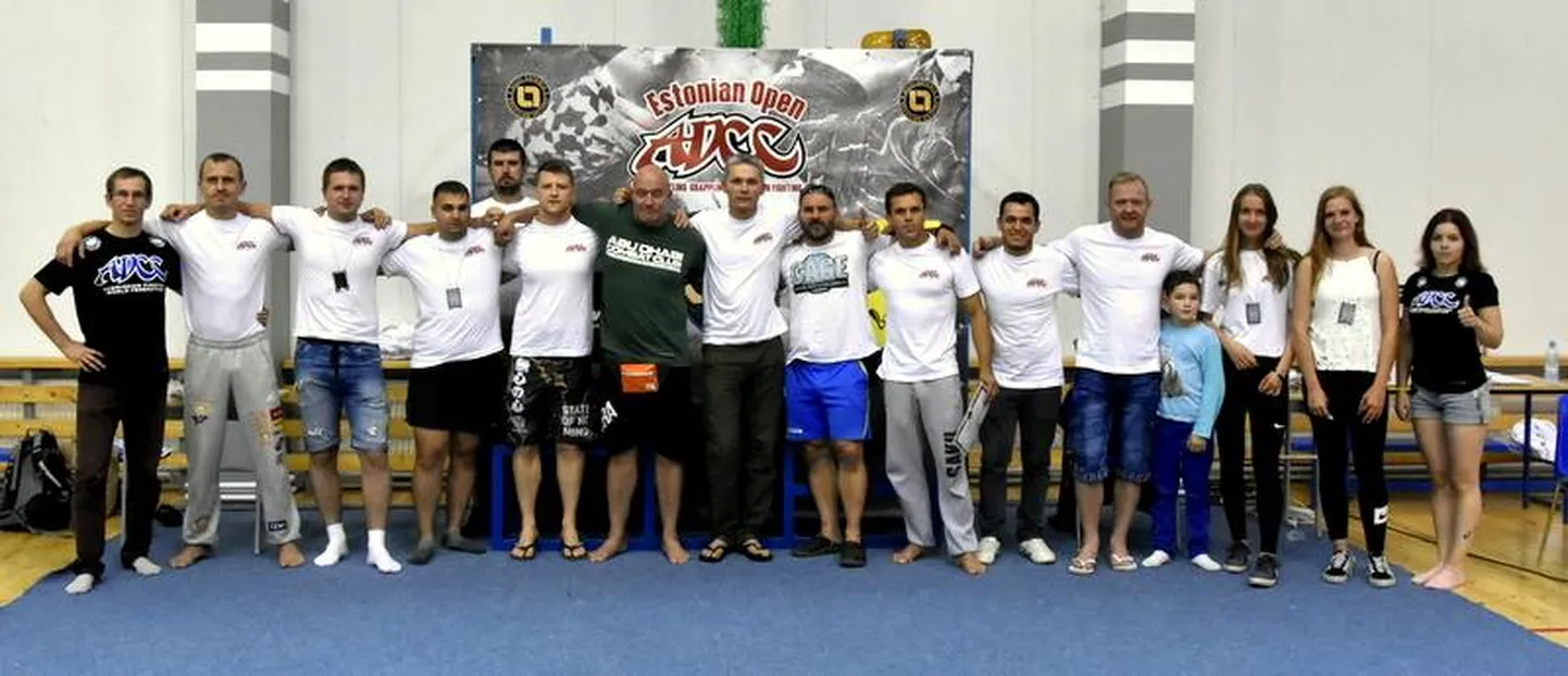 ADCC esimesel lukumaadlusvõistlusel osalejad.
