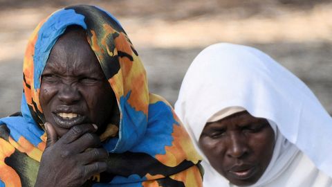 Sudaani naisi sunnitakse süüa saamiseks sõduritega vahekorda astuma