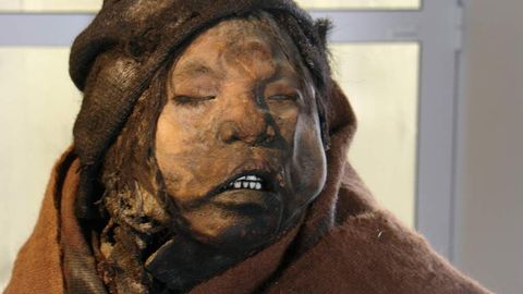 Postimees 1998. aastal: Andidest leiti inkade muumiad