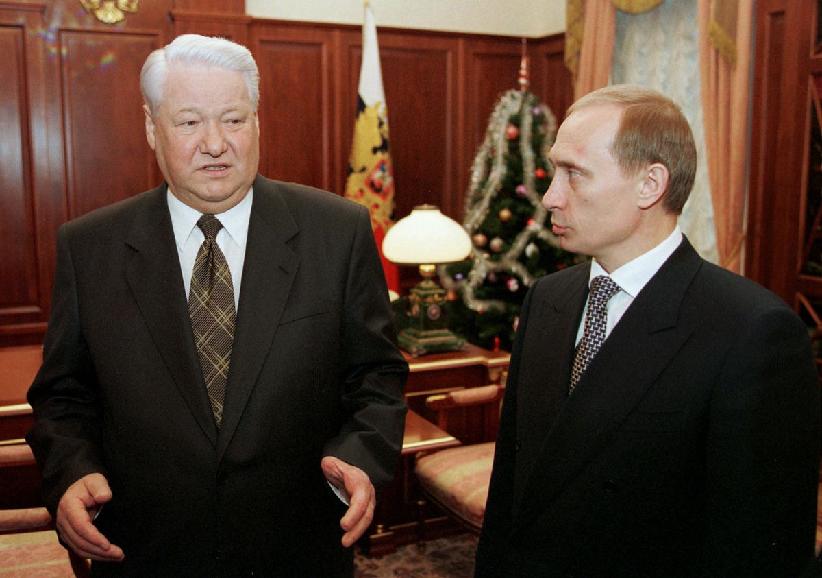 Bijušais Krievijas Federācijas prezidents Boriss Jeļcins un Vladimirs Putins.