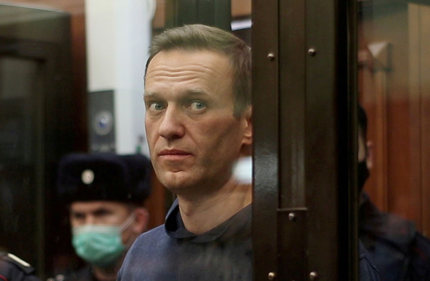 Vene opositsiooniliider Aleksei Navalnõi Moskva kohtus.