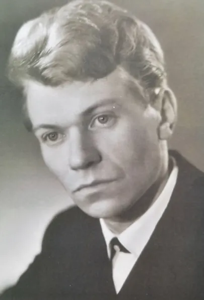 1965 – Volli Käro esimene ametlik foto Rakvere teatris.