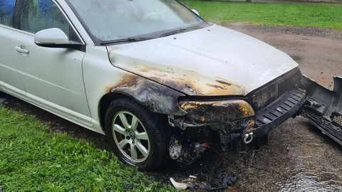Kohtla-Järvel põles auto