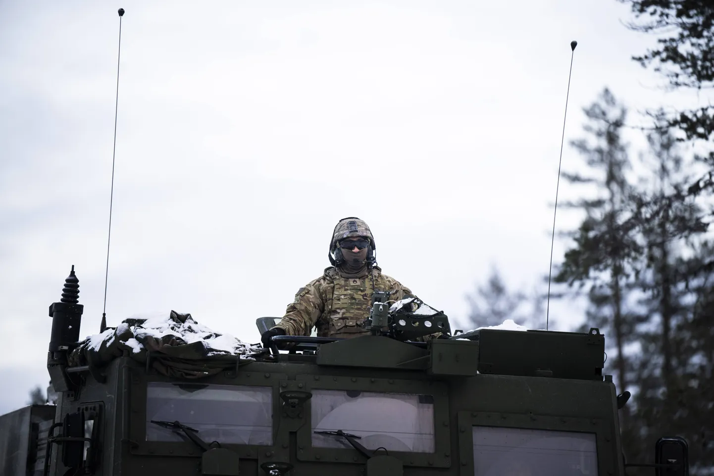 USA mitmikraketiheitja NATO õppusel Soomes Rovajärvis mullu hilissügisel.
