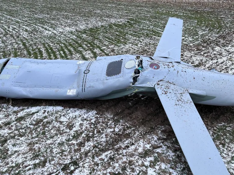 Ukrainas 23. jaanuaril 2023 alla lastud Vene raketi KH-101 rusud.