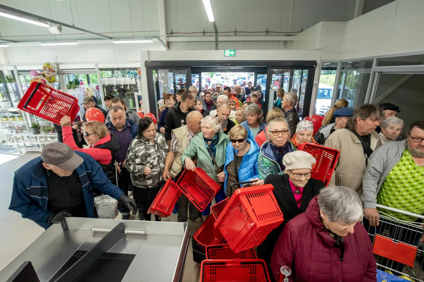 Grossi toidupoe avamine Kilingi-Nõmmes.