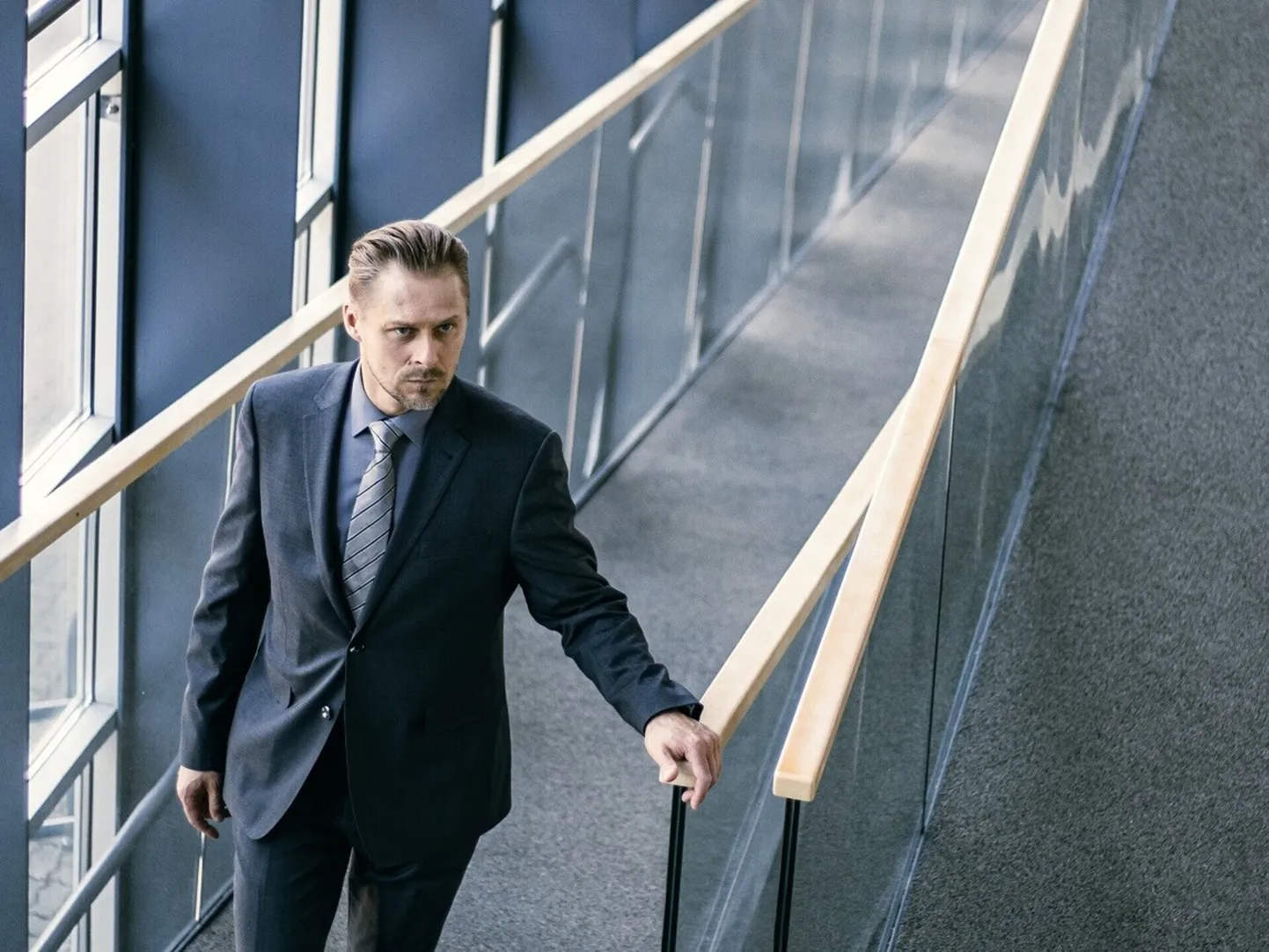 Tambet Tuisu Alfred Vint seriaalis «Reetur».