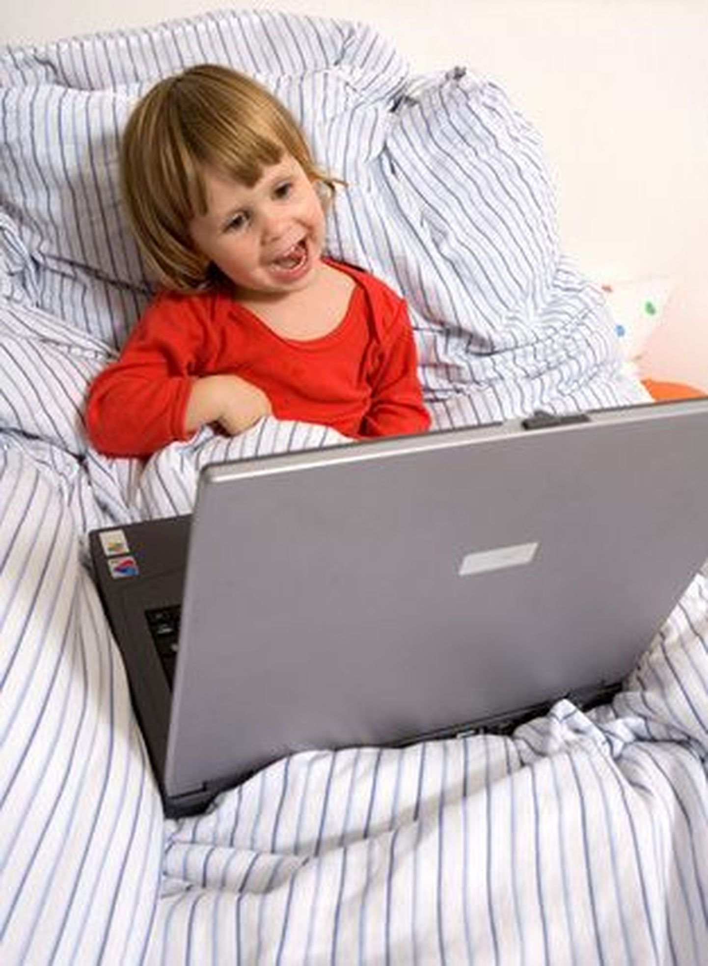 Eesti vanemad ei räägi piisavalt oma lastega internetis valitsevatest ohtudest.