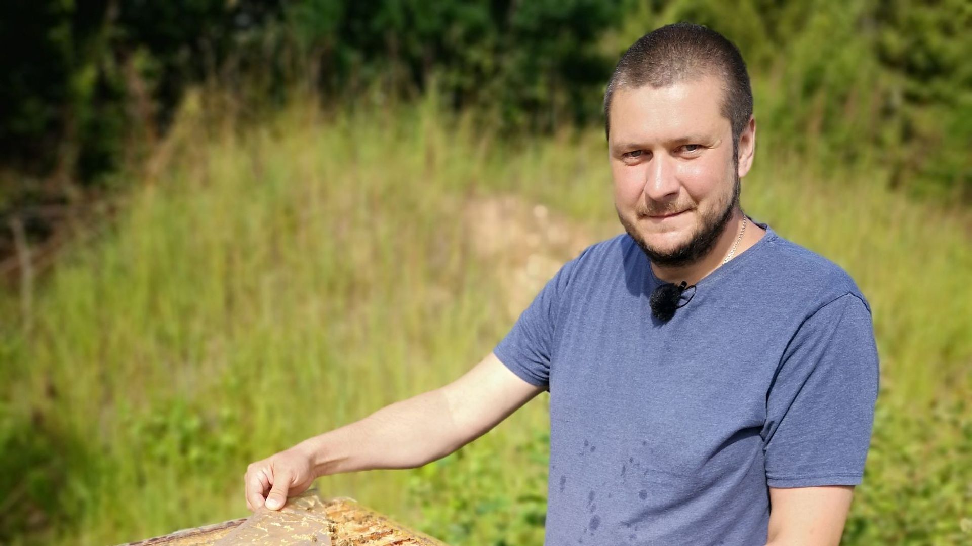 Bitenieks ar fotokameru uz pleca – Māris Kreicbergs
