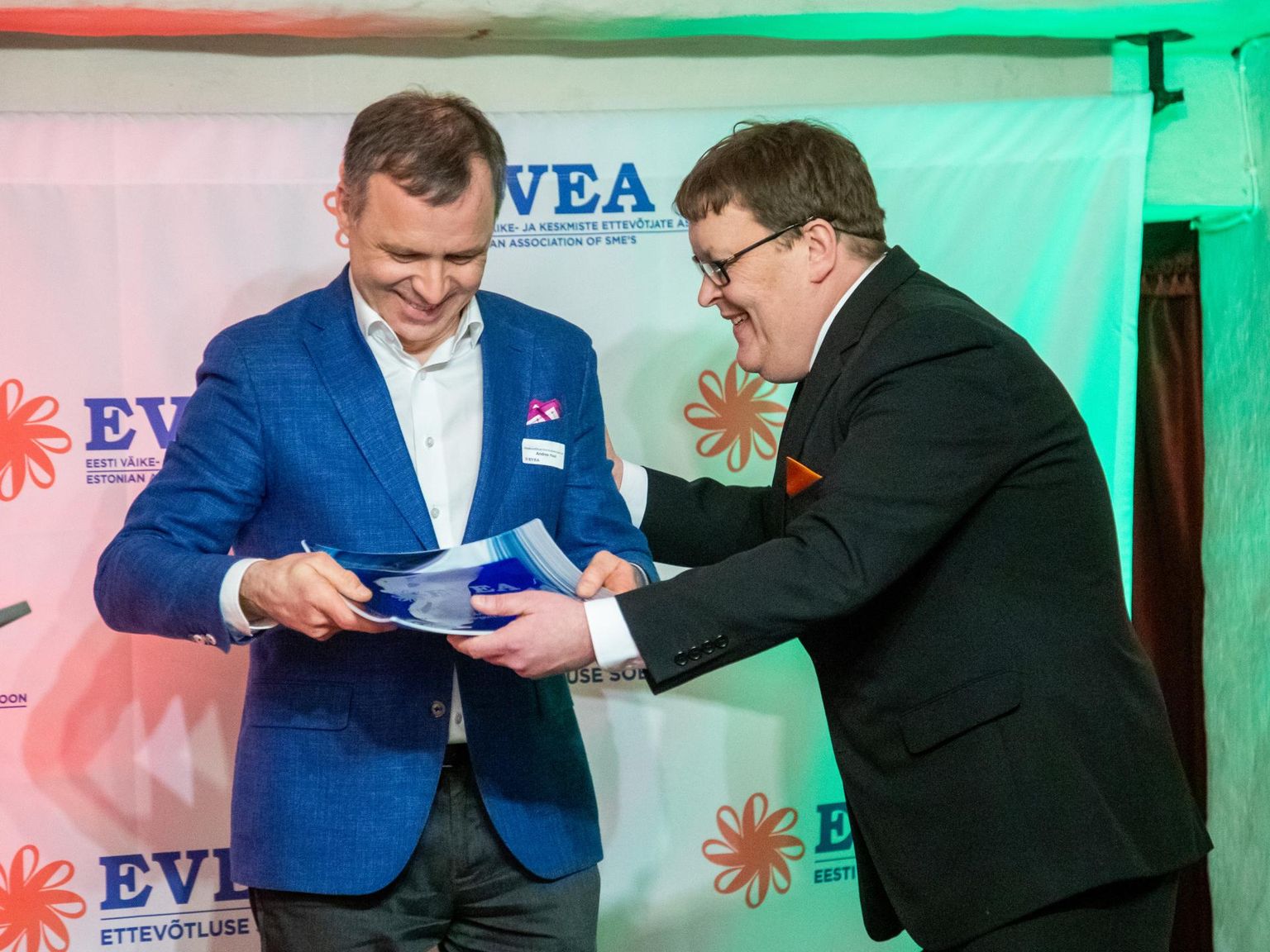 EVEA aasta väikeettevõtjate gala. Kategoorias "Ettevõtluse sõber 2019" võitis maakondlike arenduskeskuste võrgustik.