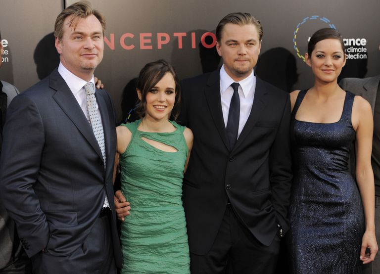 Režissöör Christopher Nolan ning näitlejad Ellen Page, Leonardo DiCaprio ja Marion Cotillard «Alguse» esilinastusel Los Angeleses.