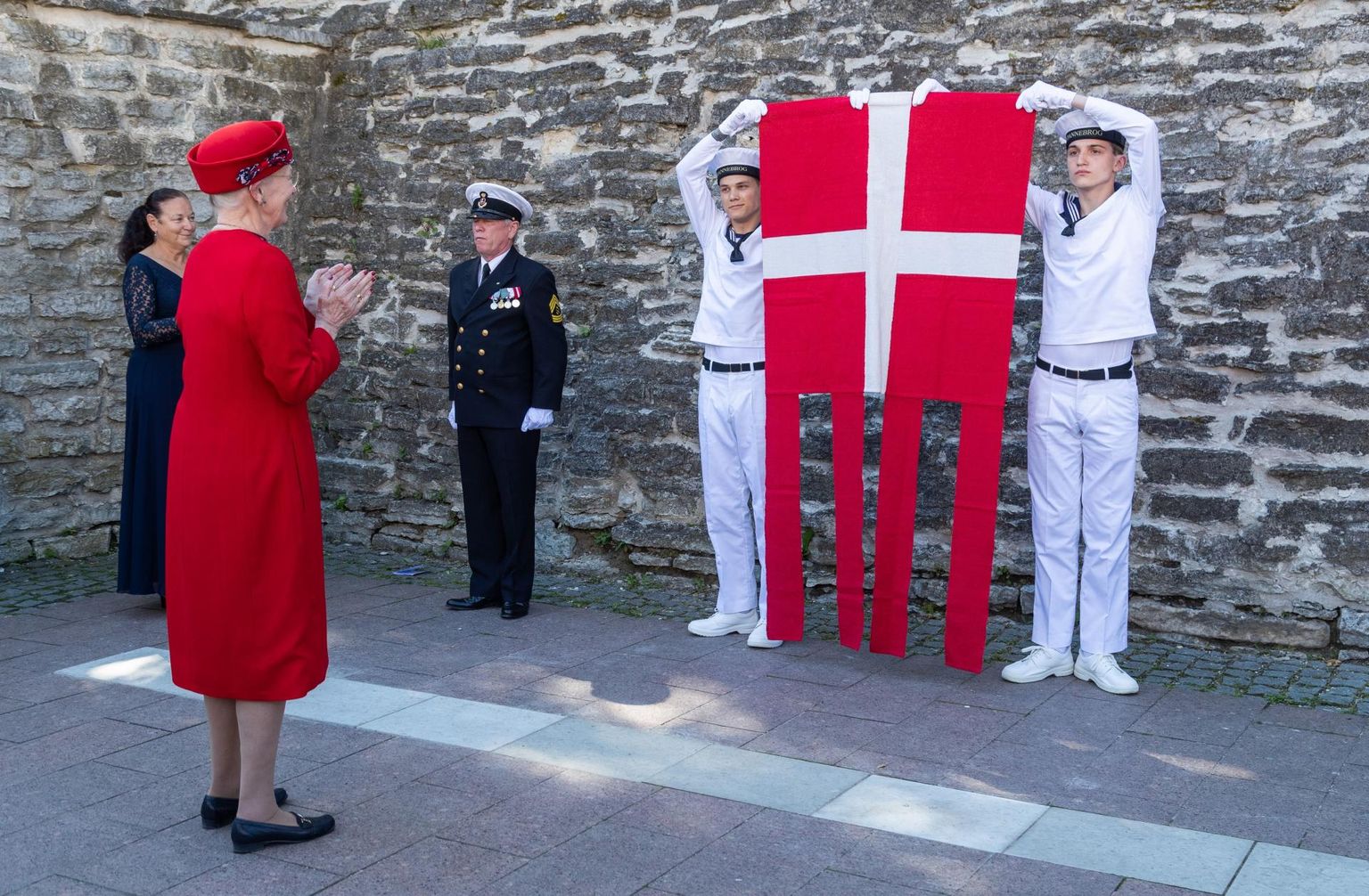 Eesti kingitud Taani lipu esitlemine Taani Kuninga aias.