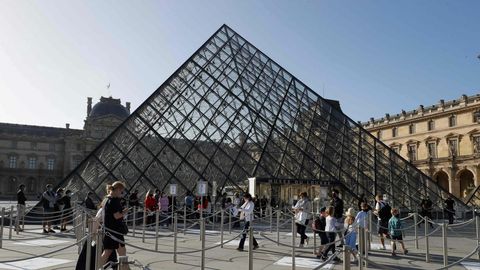 Süüdistused Louvre’i eksjuhile võivad  kahjustada Prantsusmaa mainet