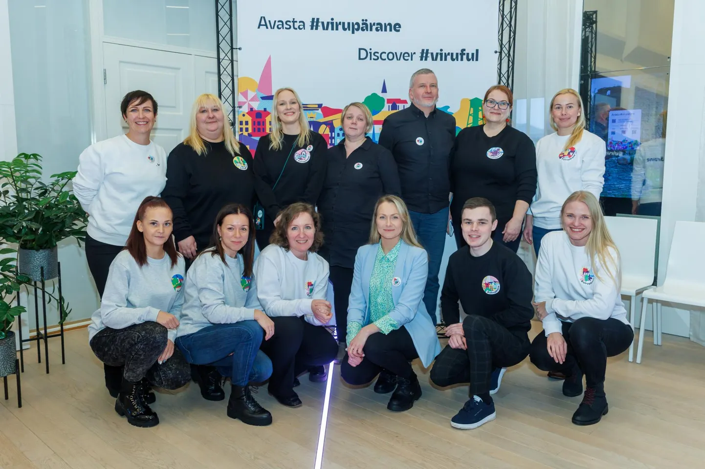 Projekti panustanud maakonna omavalitsuste, VIROL-i ja disainibüroo Velvet esindajad. Esirida: Ireen Lumila (Viru-Nigula vald), Katre Rander (Viru-Nigula vald), Anu Oja (VIROL), Anna Kuulmann (Velvet), Kent Kerner (Haljala vald), Helin Siibak (VIROL). Tagareas: Maris Teder (Velvet), Kristel Kitsing (Väike-Maarja vald), Gethe Rohumägi (Kadrina vald), Gerli Kokk (Vinni vald), Andrus Lember (Velvet), Kristel Kitsing (Rakvere linn), Siiri Kohver (Rakvere vald).