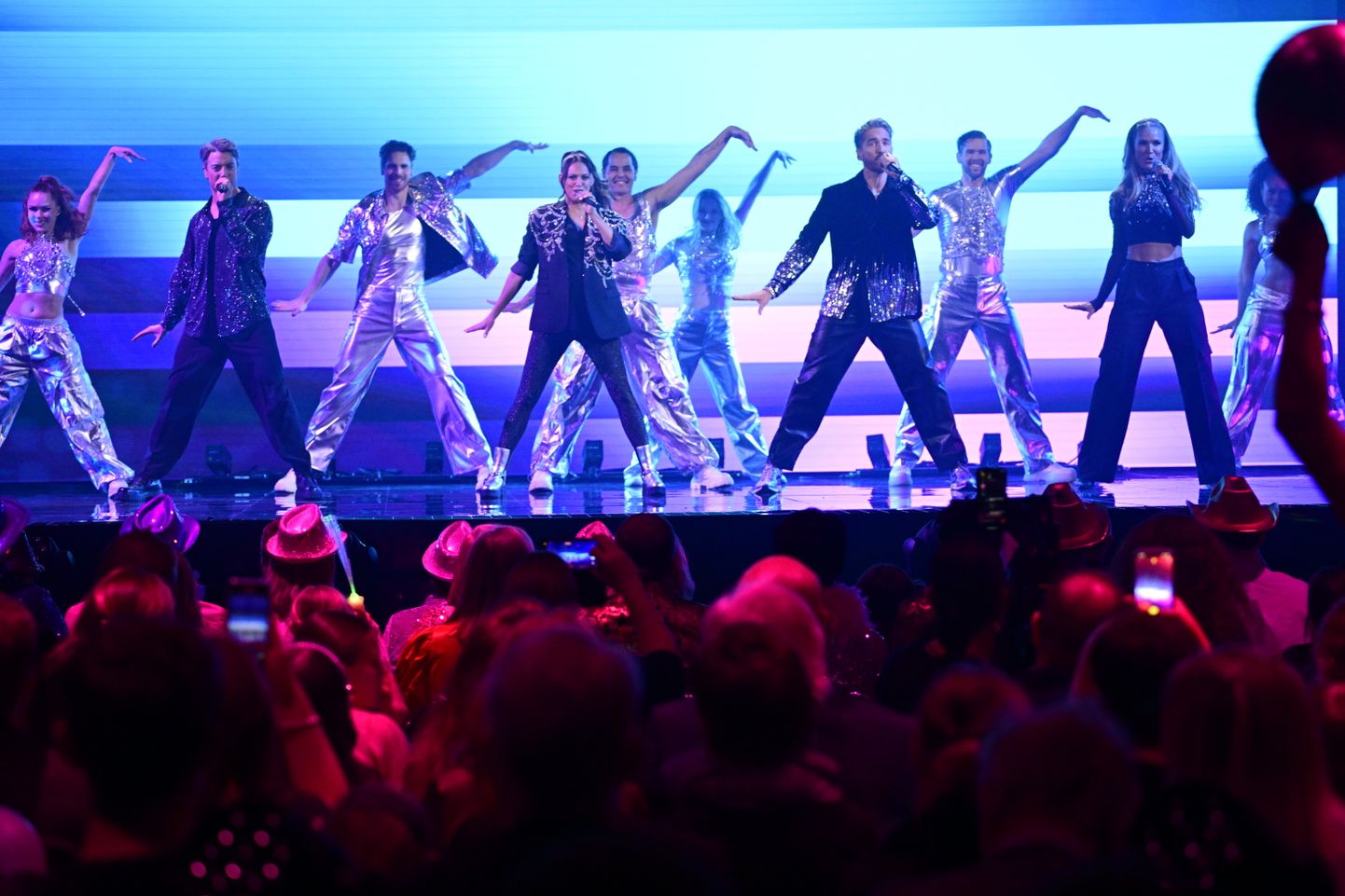 Участники группы A-Teens воссоединились на конкурсе Melodifestivalen 2024.