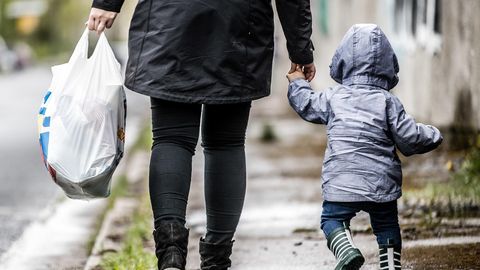 Riigikohus: elatise saab teiselt vanemalt tagasi vaid erandjuhul