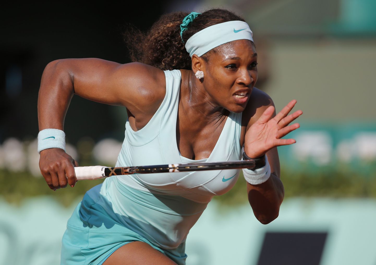 Serena Williams langes Prantsusmaal konkurentsist.