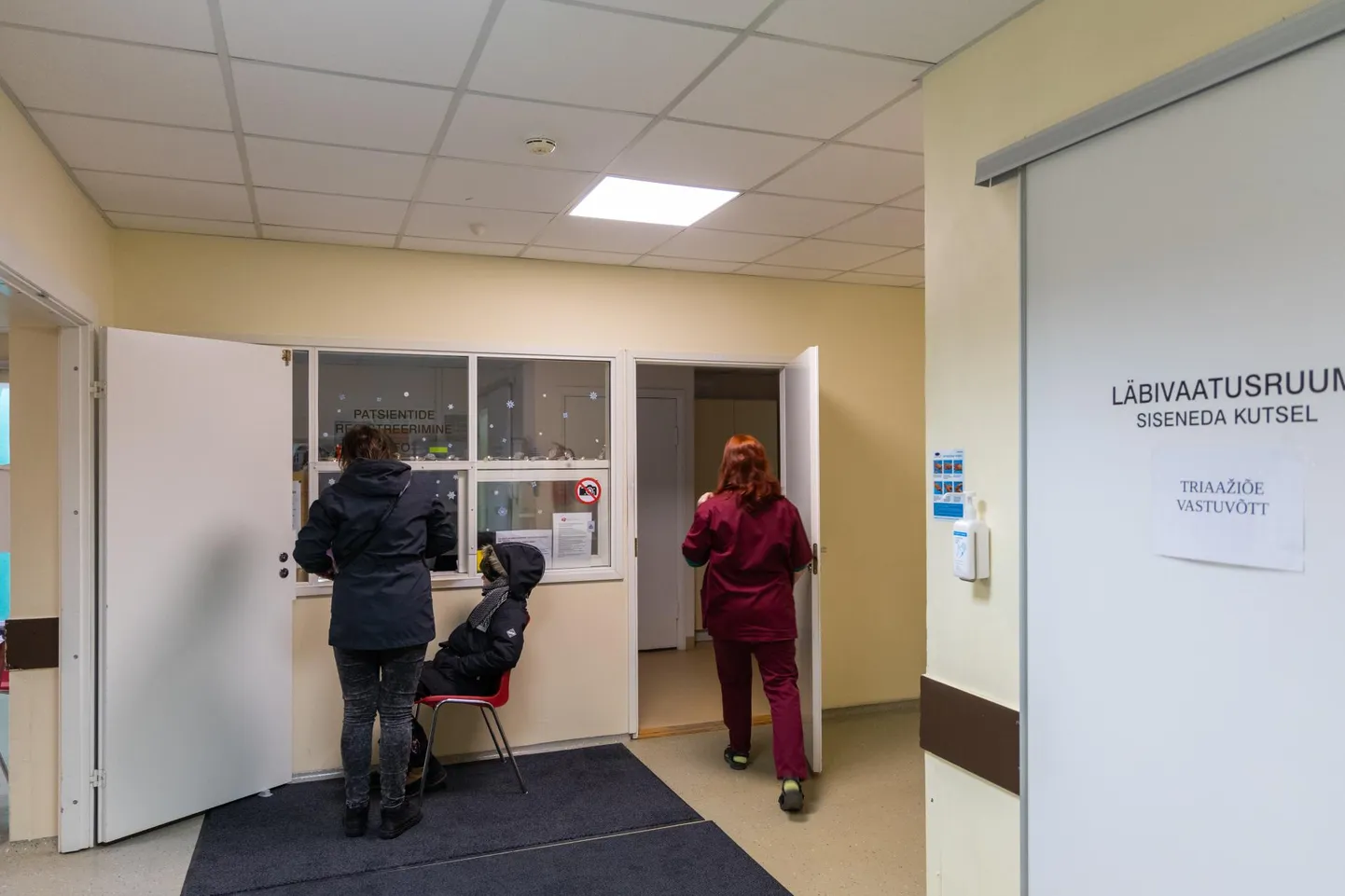 Viljandi haigla erakorralise meditsiini osakond töötab vanas majas linna külje all seni, kui saab kolida uude majja südalinnas.