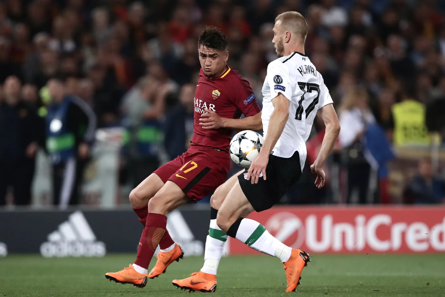 Sloveenist kohtunik Damir Skomina tegi Meistrite liiga poolfinaali kordusmängus AS Roma - Liverpool liiga Ragnar Klavanile, kui määras tema vastu penalti, kuigi käepuude polnud tahtlik, mis on jalgpallireeglite kohaselt käega mängu fikseerimise vältimatuks eelduseks.