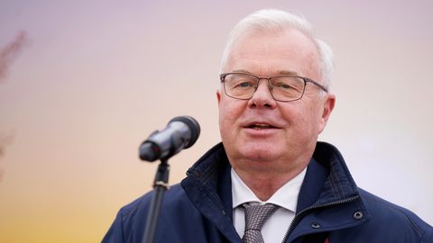 AMATPERSONU DEKLARĀCIJAS ⟩ KEM parlamentārais sekretārs Irbe deklarējis teju 95 000 eiro ienākumus