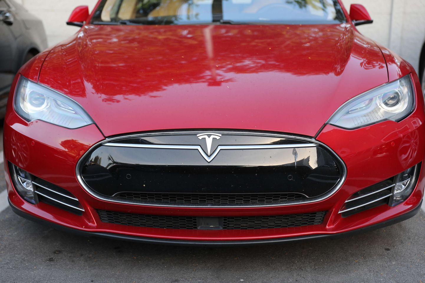 Elektromobilis Tesla Model S