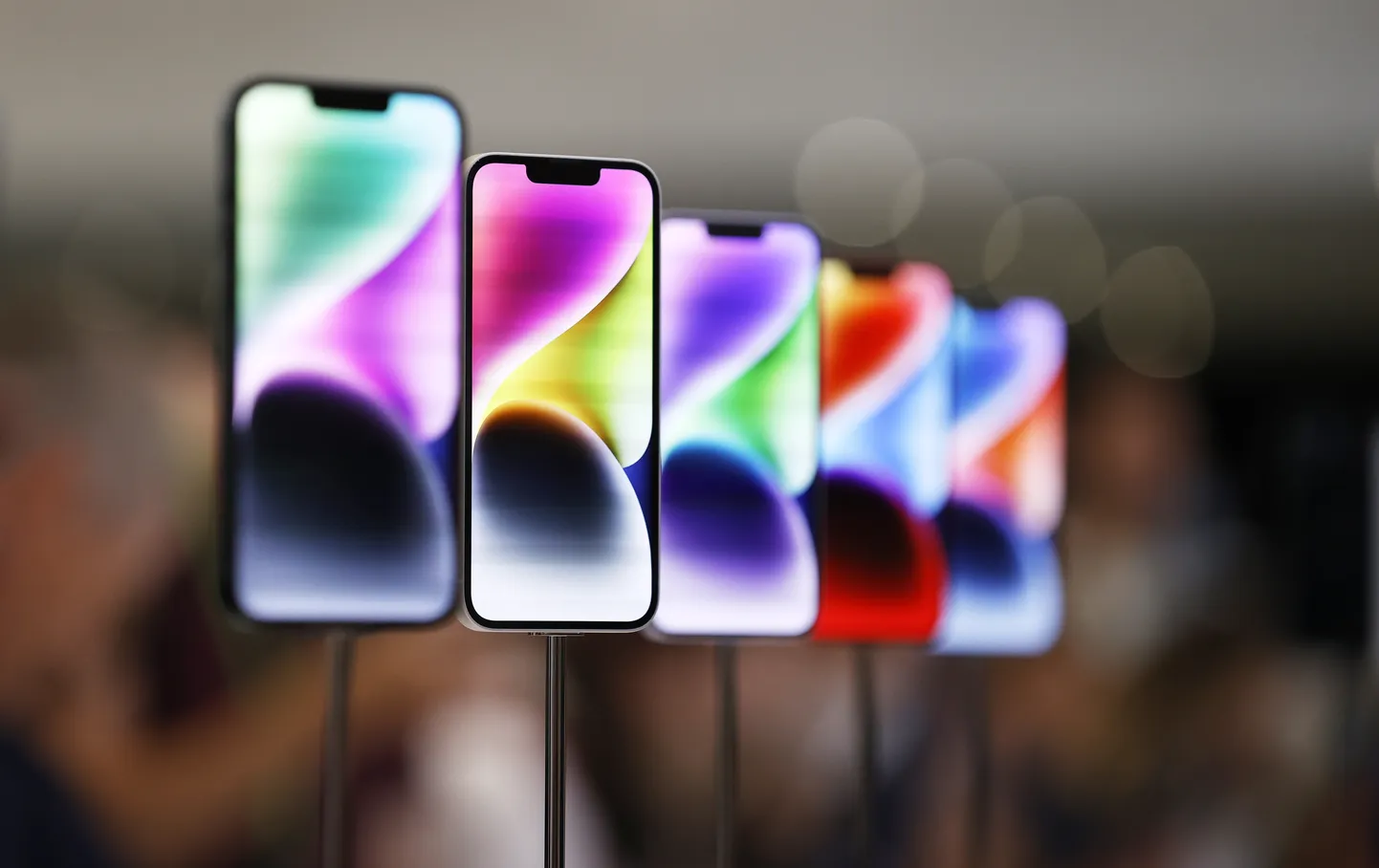 Apple võimutseb lääne turgudel, sealhulgas ka Eestis. Apple´i-Samsungi turuvalitsemise piir jookseb praegu Eesti-Läti joonel. Pildil on selle aasta populaarseim mudel Apple iPhone 14, mida esitleti aasta tagasi sügisel.