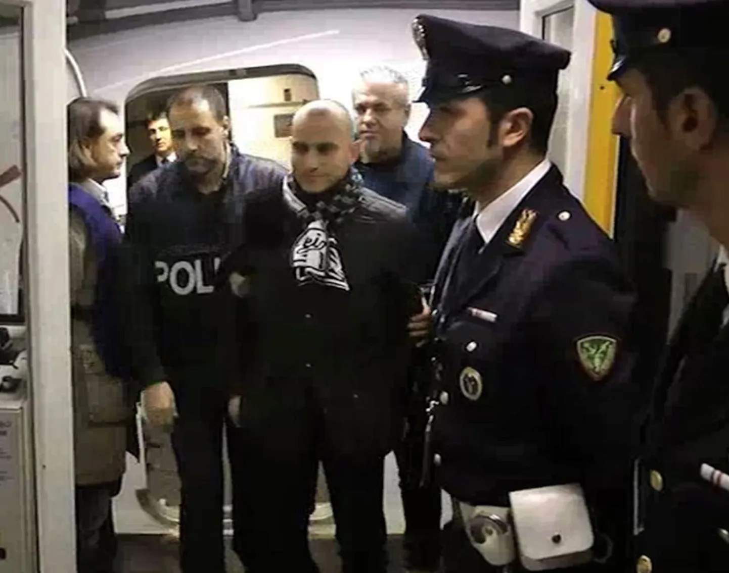 Politsei on vahistanud serblasest jalgpalluri Almir Gegici, keda seostatakse mitmete kokkuleppemängude organiseerimises.