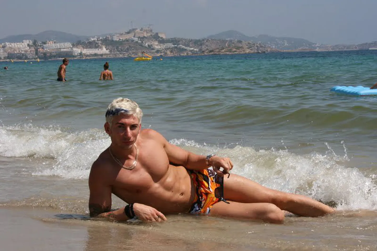 Стриптизер Марко.