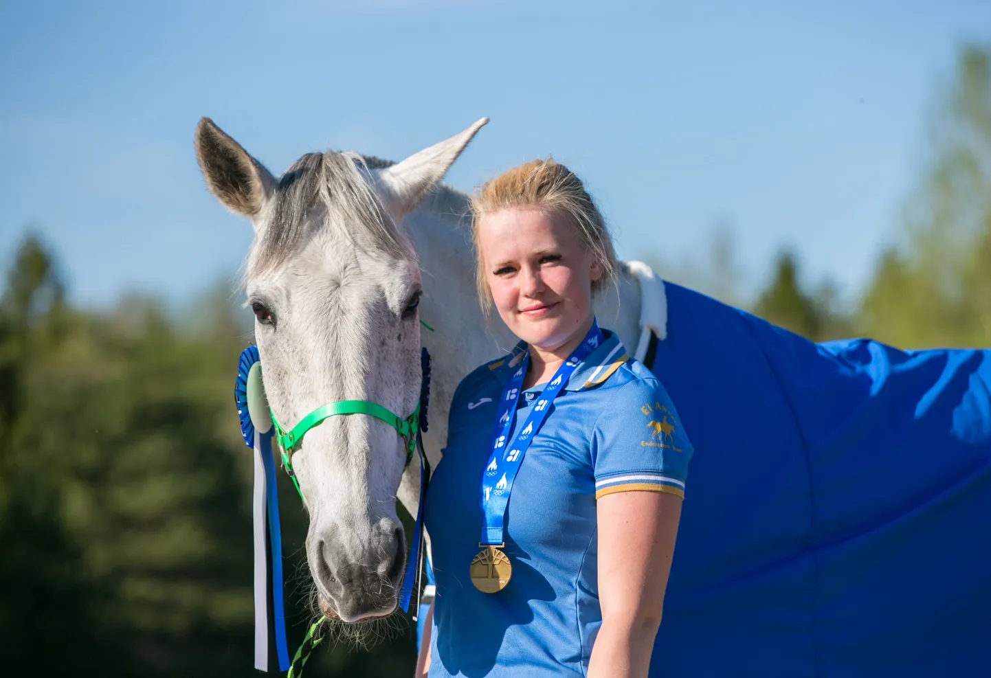 Kuldmedali võitjad Lilian Schönberg ja Fix.