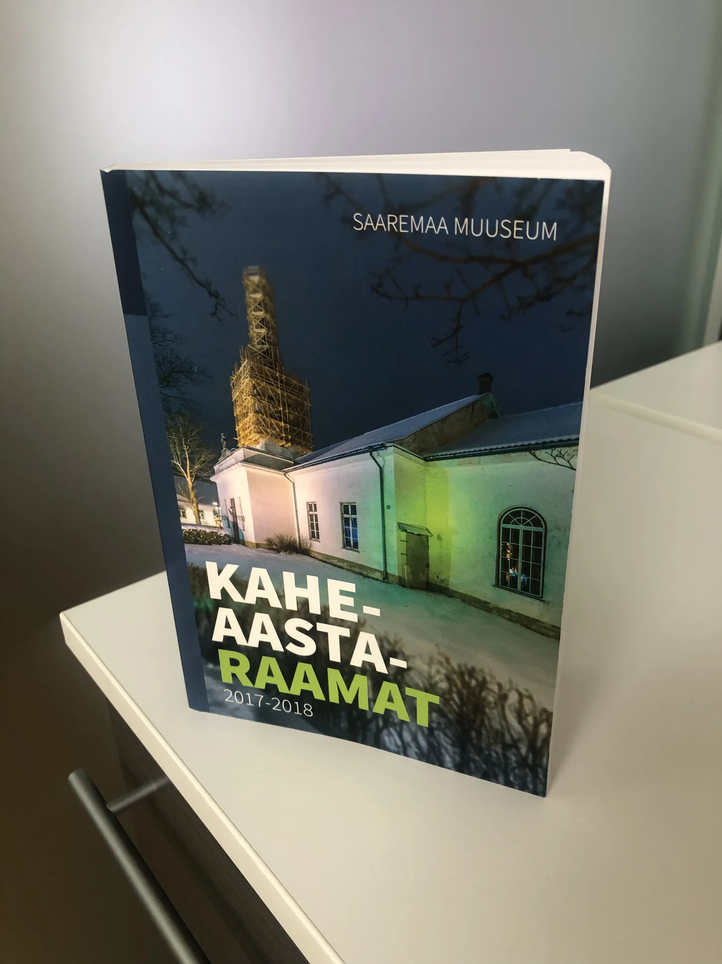 UUS KOGUMIK sisaldab artikleid nii professionaalidelt kui ka asjaarmastajatelt.