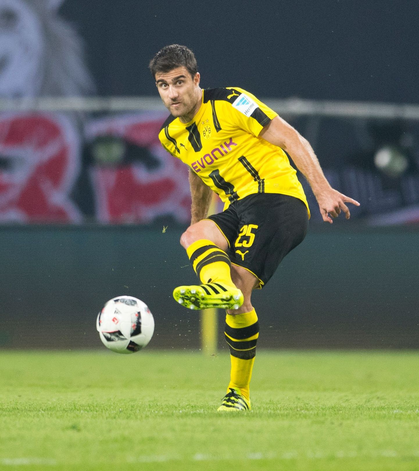 Kreeka koondise keskkaitsja Sokratis Papastathopoulos koduklubi Dortmundi Borussia särgis.