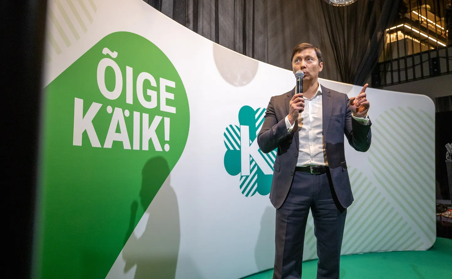 Mihhail Kõlvart Keskerakonna 2021. aasta KOV valimispeol.