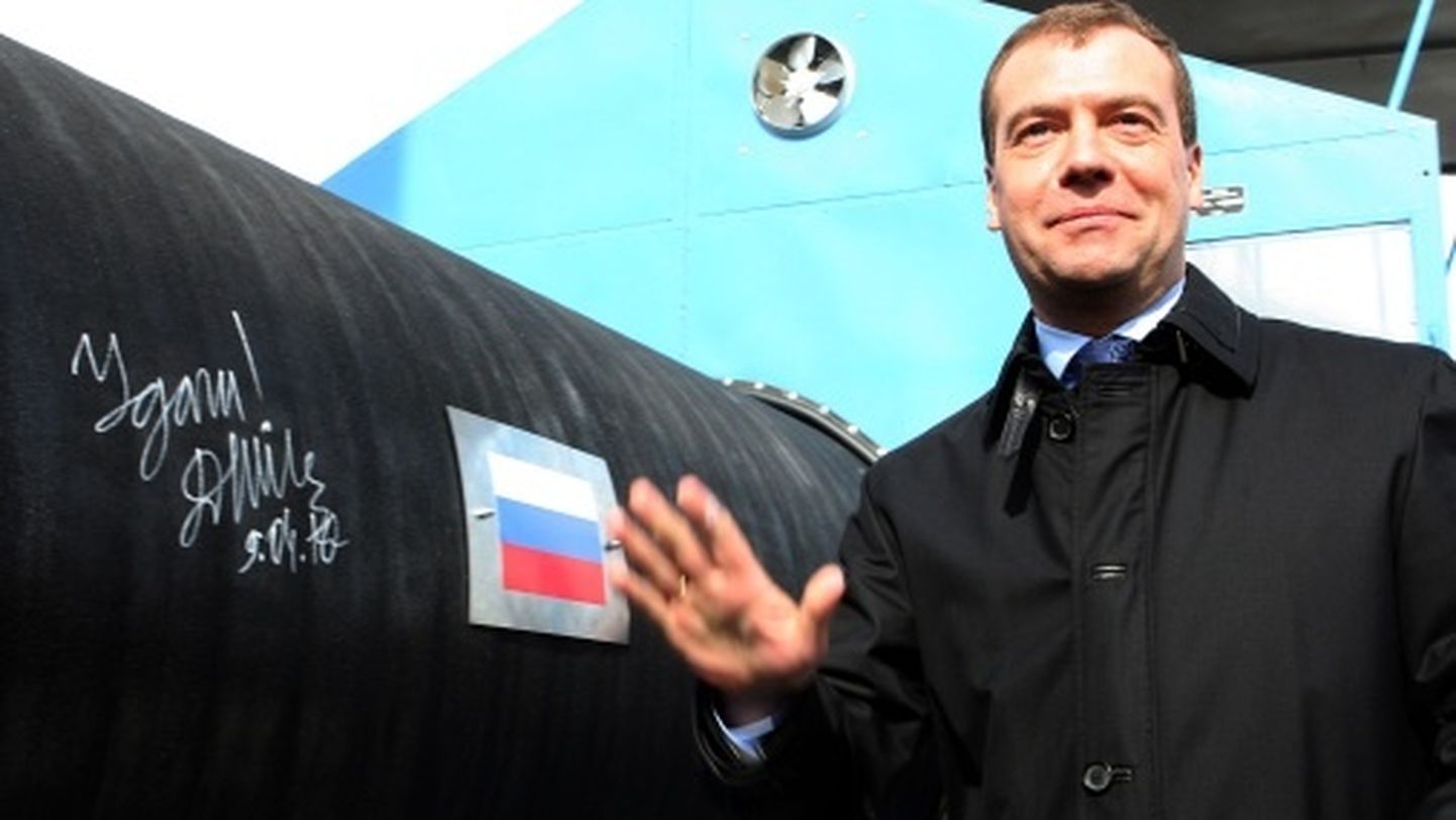 Медведев у Nord Stream. Иллюстративное фото