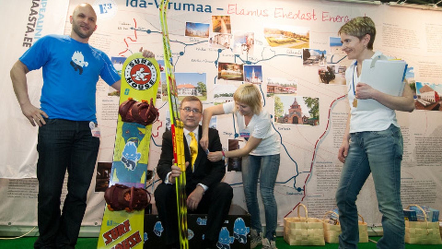 Turismimessi "Tourest 2013" kolme päeva jooksul saab lasta end poodiumil pildistada Piret Niglase suuskade ja auhindadega, mis viitab sellele, et Ida-Virumaa on sel aastal Eesti spordipealinn. Võimalust ei jätnud kasutamata ka majandus- ja kommunikatsiooniminister Juhan Parts.
