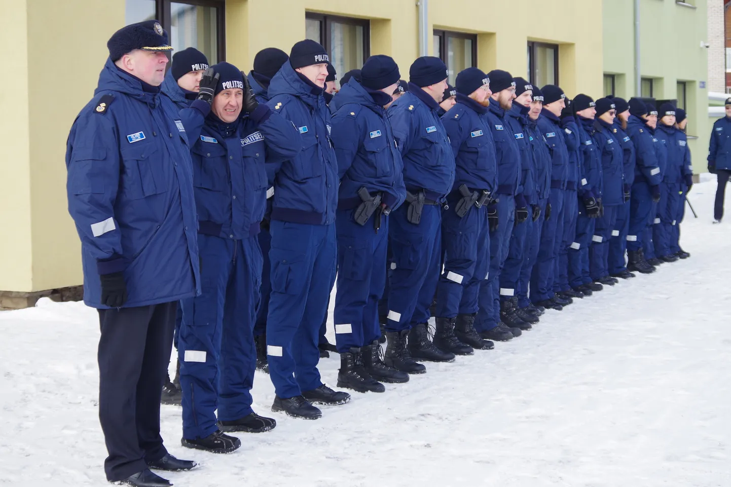 Lõuna prefektuur tähistab Eesti Vabariigi aastapäeva pidulike rivistustega teenistuskohtades.