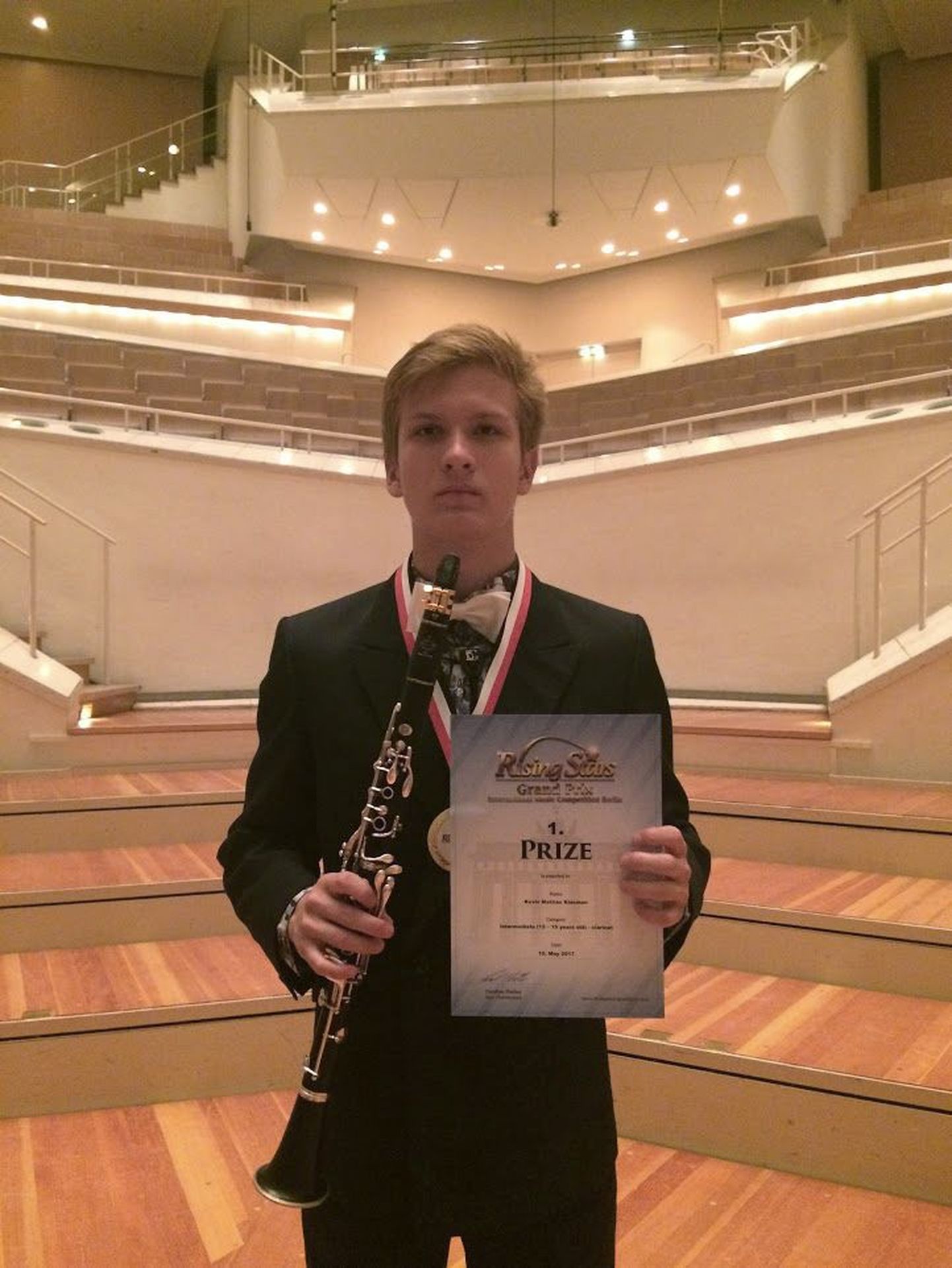 15-aastane Kevin Mattias Klasman saavutas Berliinis toimunud konkursil esikoha ning kutsuti lõppkontserdile Berliini Filharmoonia kammersaali.