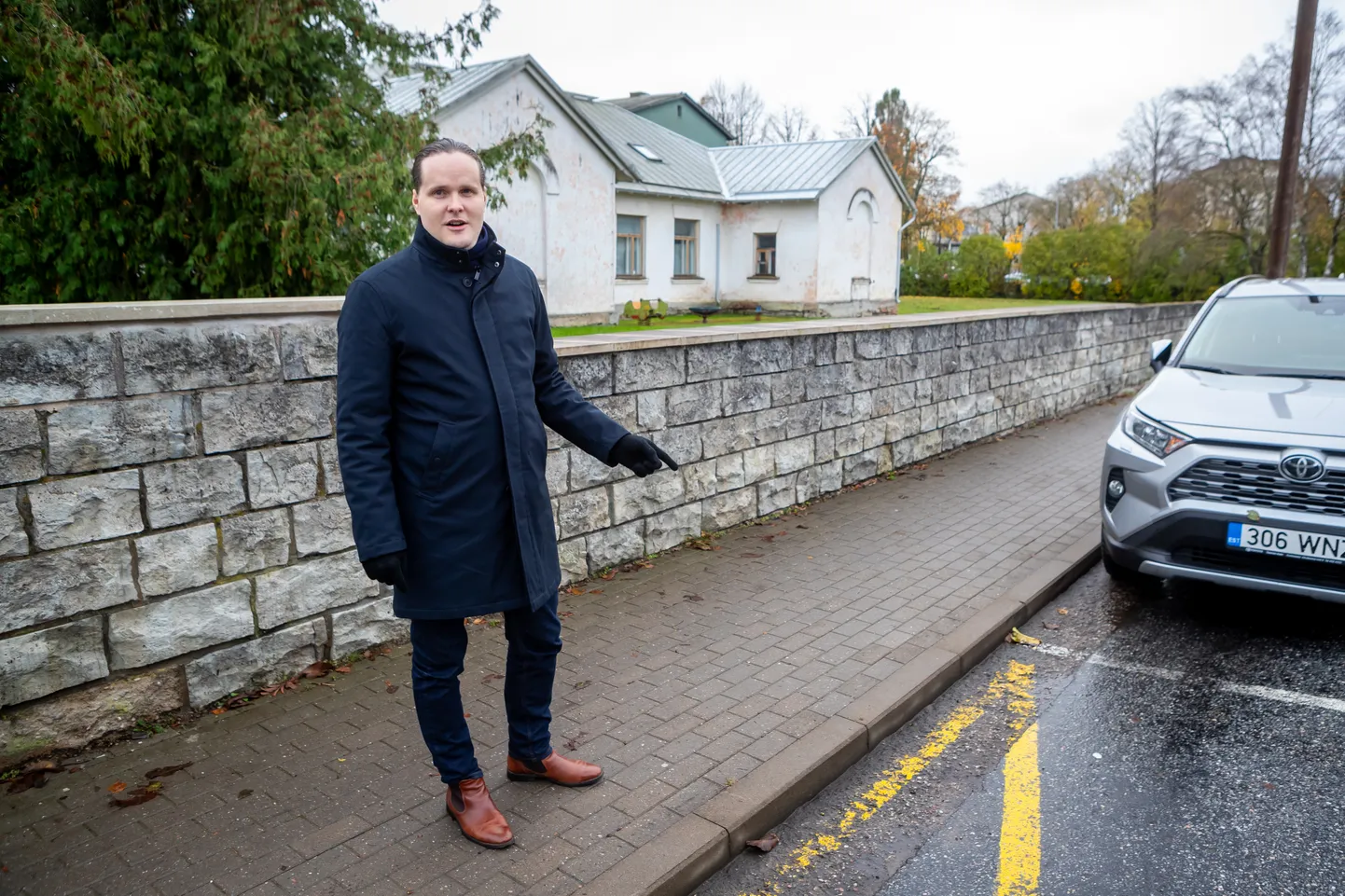 TAAVI RAUNISTE sõnul on Rohu tänav üks tihedama liiklusega tänavaid.