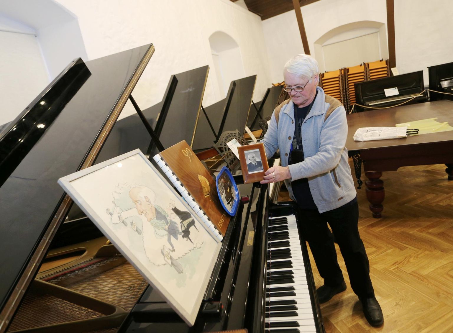 Alo Põldmäe on aastate jooksul otsinud, leidnud ja vaatamiseks välja pannud palju Eesti klavereid.