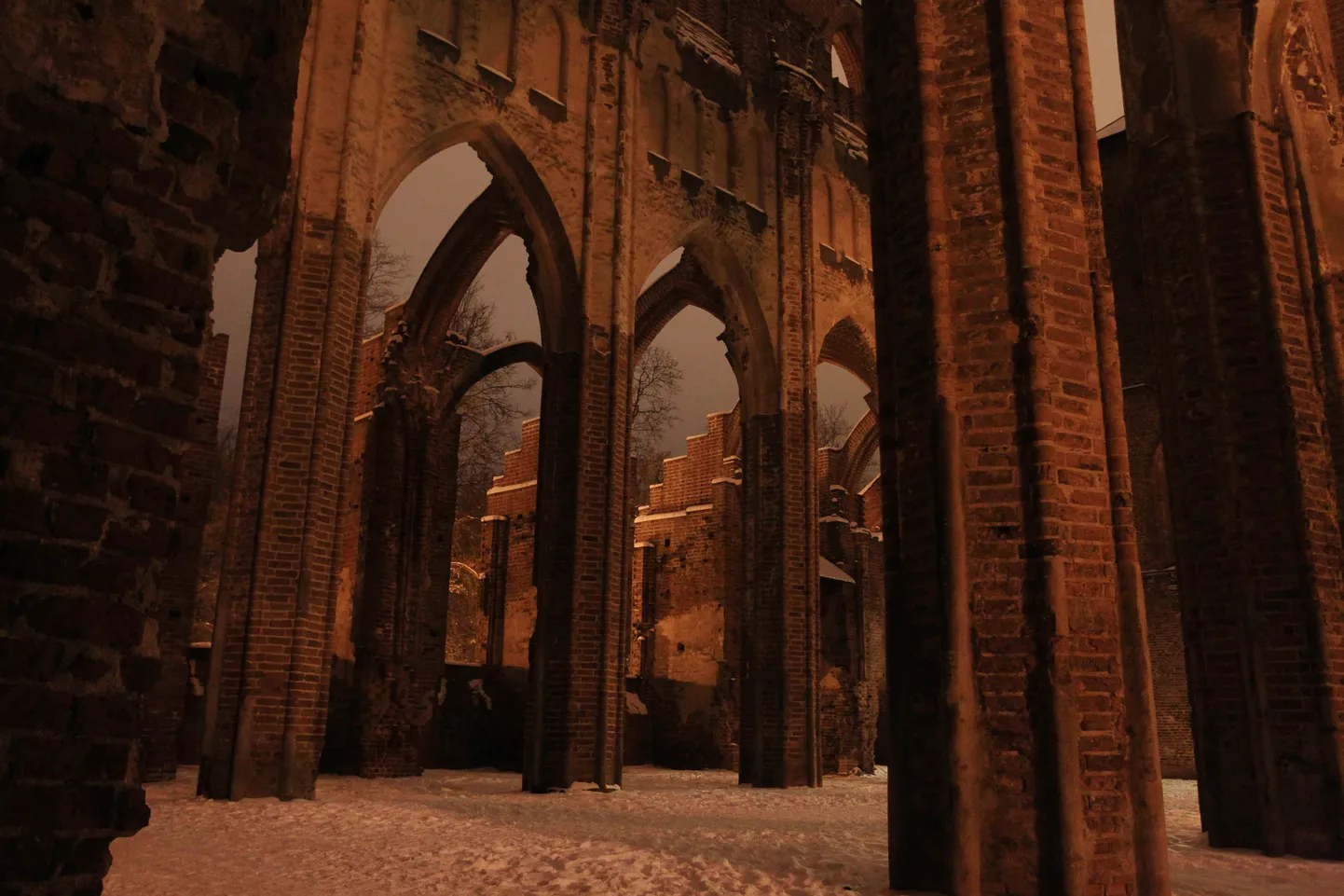 Tartu toomkiriku varemed Toomemäel.