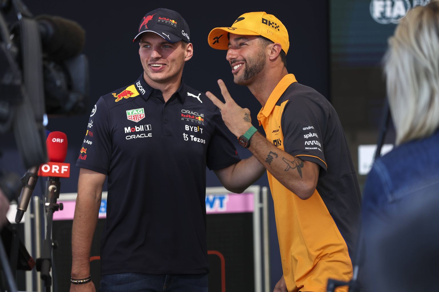 Max Verstappen (vasakul) ja Daniel Ricciardo.