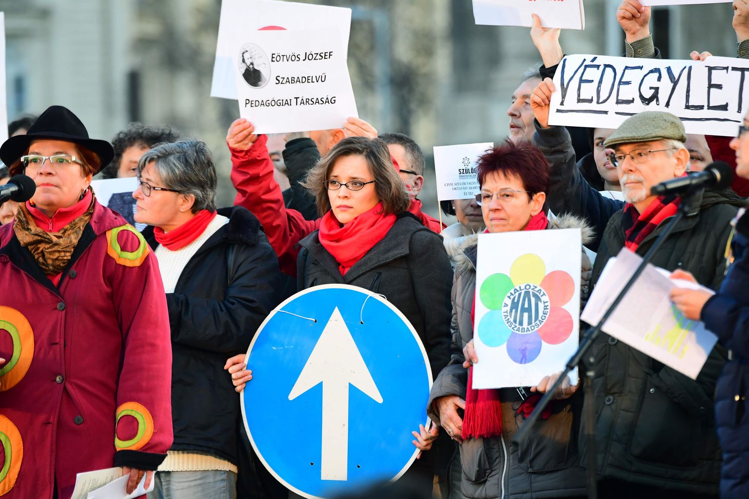 Kodanikeühenduste aktivistid 5. veebruaril Ungari pealinnas Budapestis parlamendi ees protestimas.