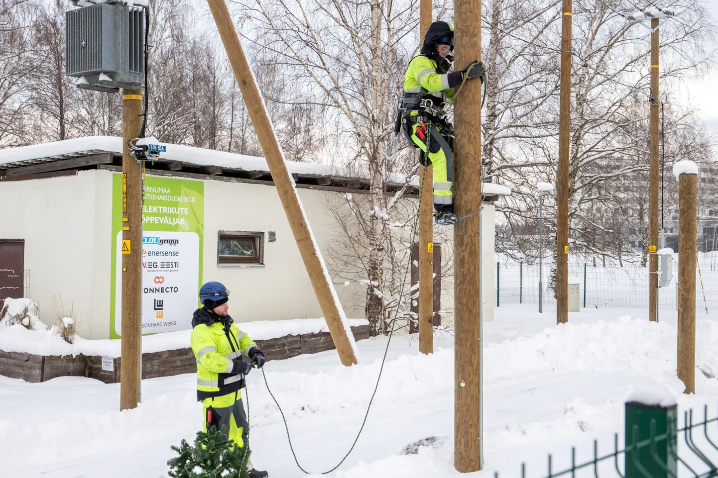Muu hulgas leiab Pärnumaal tööd elektrikuna.