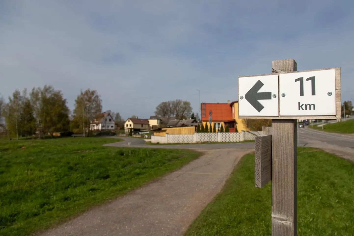 Linna piiril seisvad pealtvaatajad ei saanud aru, et terviseraja suunaviidal ja ümber Viljandi järve jooksul ei ole omavahel seost, ning hakkasid liidreid Karja tänavale juhatama.