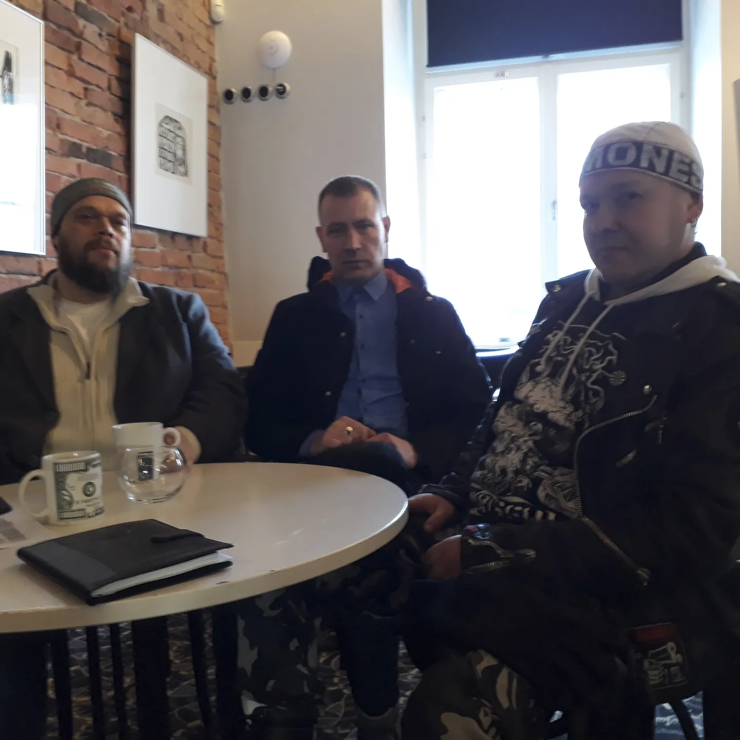 Pildil punkbändi liikmed vasakult: Andrus Albrecht, Janek Pahka ja Anti “Punty” Allaste.