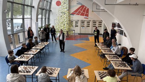 Rakvere reaalkooli õpilane suutis malesimultaanil suurmeistriga viiki mängida
