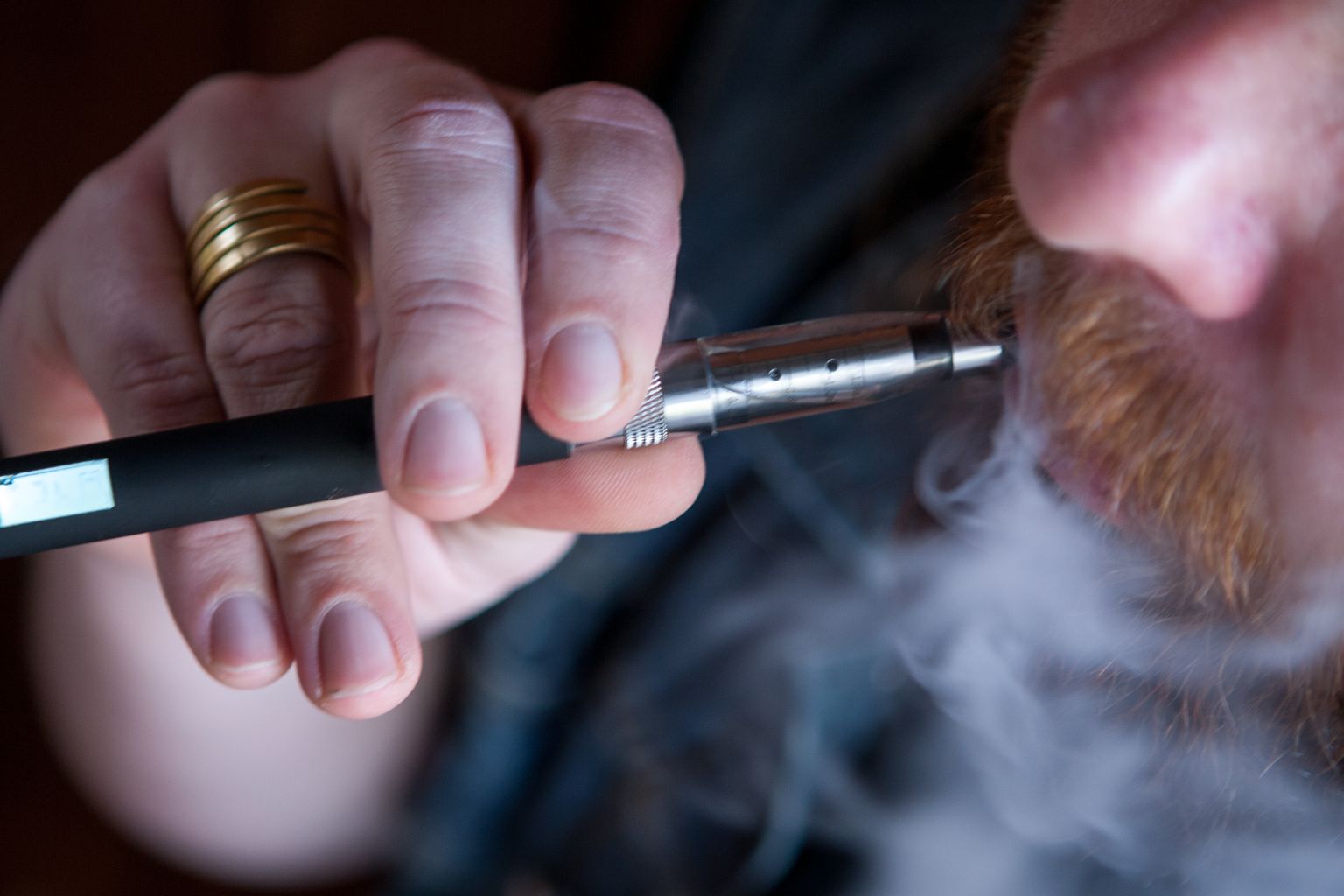Juulist jõustub nõue, et e-sigarettide vedelik ei või sisaldada maitse- ega lõhnaaineid, välja arvatud tubaka maitse ja lõhn