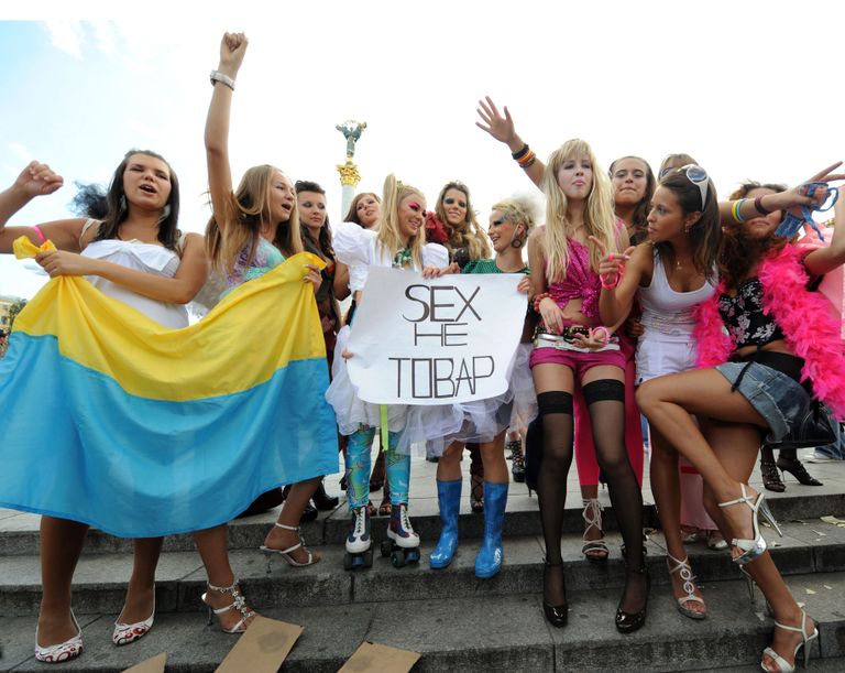 FEMENi naised on oma paljarinnalisi proteste korraldanud kümme aastat