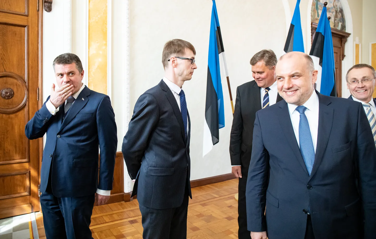 Uus valitsus andis esmaspäeval riigikogu ees ametivande.