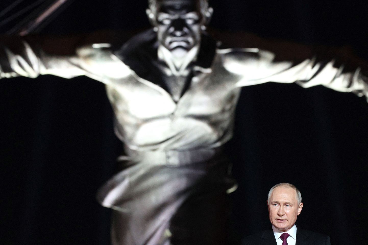 Vladimir Putin esinemas Kurski lahingu 80. aastapäevale pühendatud üritusel 23. augustil 2023.